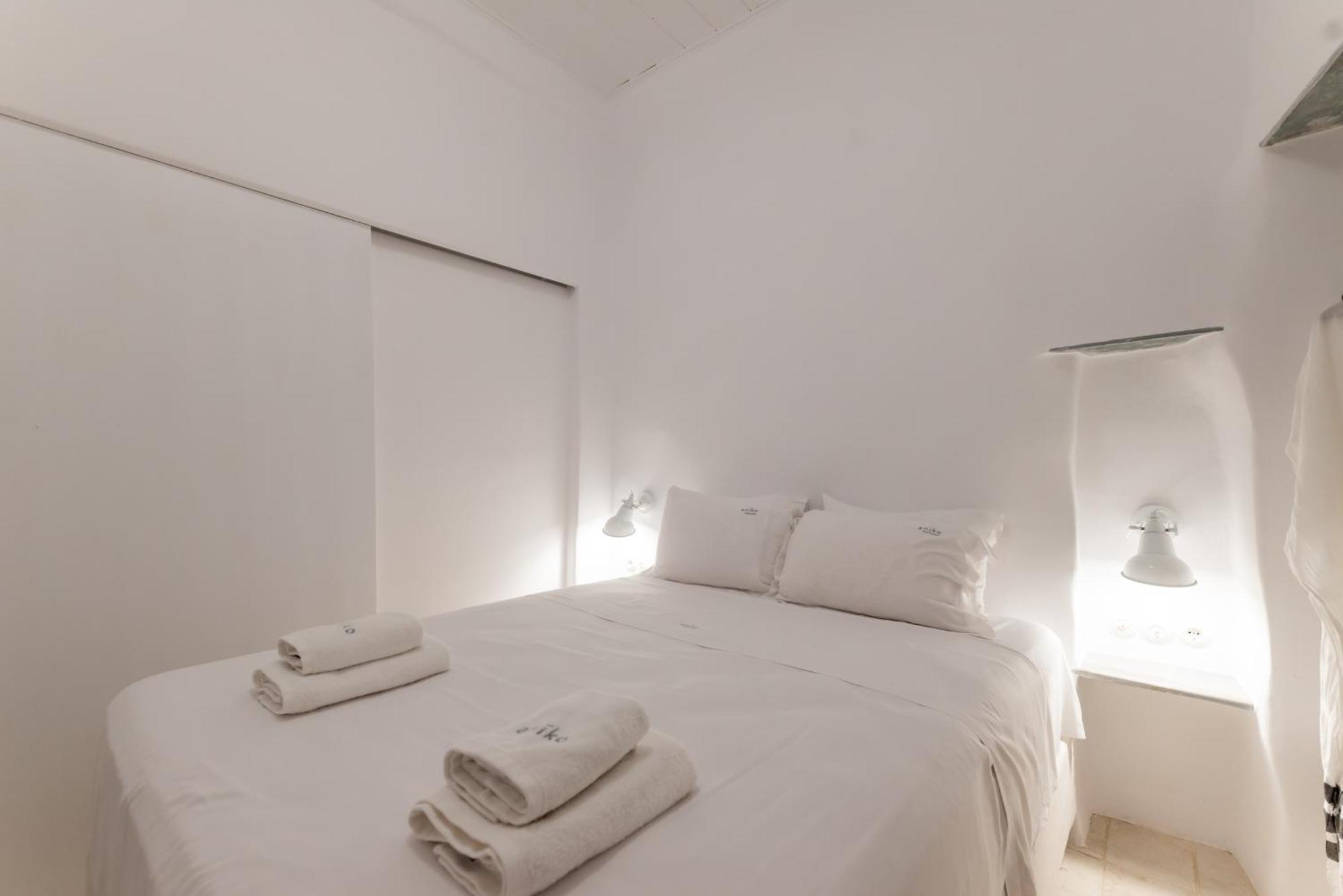 Aniko Suites White Alley Mykonos Town Exteriör bild